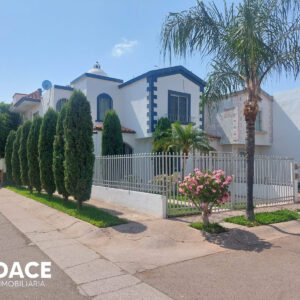 CASA EN RENTA COUNTRY DEL RIO CULIACAN SECTOR VILLAS DEL RIO