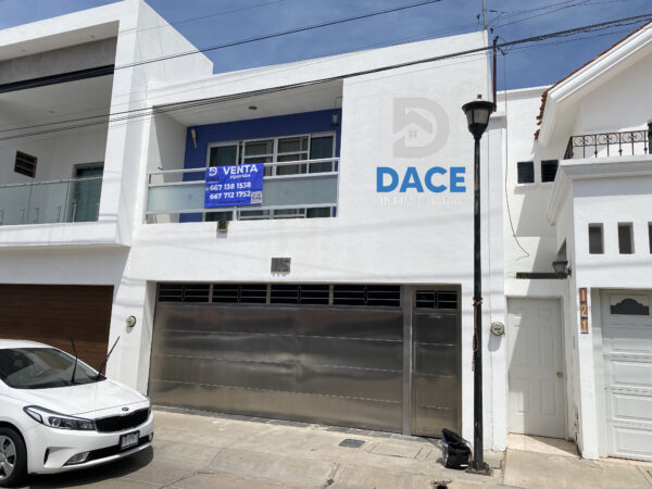 CASA EN VENTA COL. CHAPULTEPEC CULIACAN