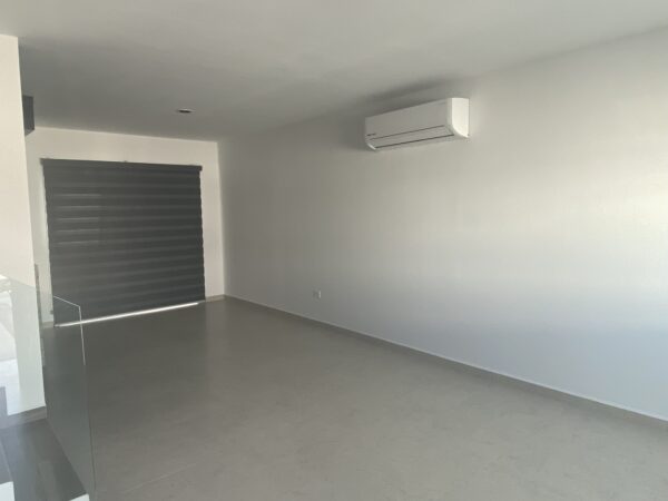 ESTRENA CASA EN RENTA PRIVADA BELCANTTO SECTOR SALIDA SUR CULIACAN - Image 3