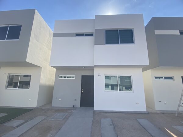 ESTRENA CASA EN RENTA PRIVADA BELCANTTO SECTOR SALIDA SUR CULIACAN
