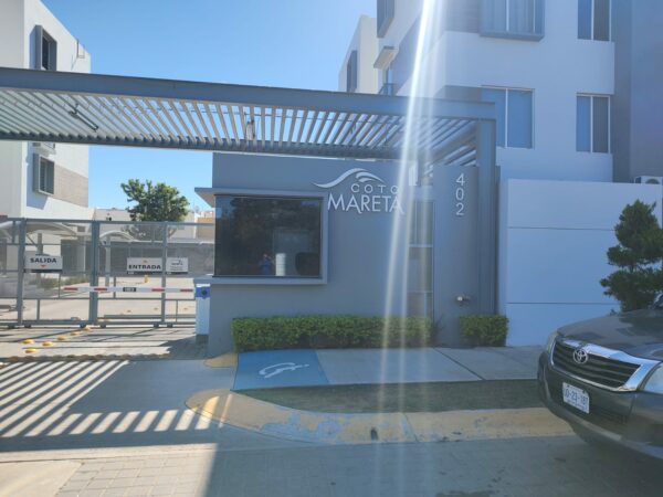 DEPARTAMENTO EN RENTA AMUEBLADO MAZATLAN CERRITOS