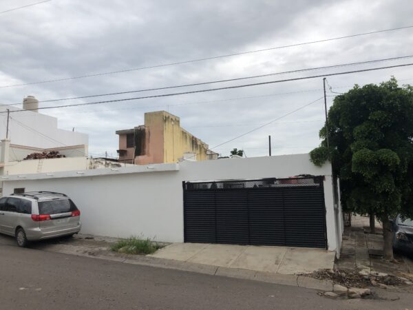 CASA EN RENTA LOMAS DEL SOL CULIACAN SECTOR VILLA UNIVERSIDAD