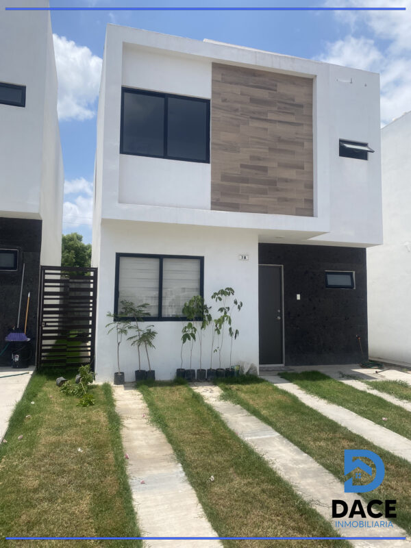 CASA EN VENTA VALLE ALTO PRIVADA CON ALBERCA CULIACAN