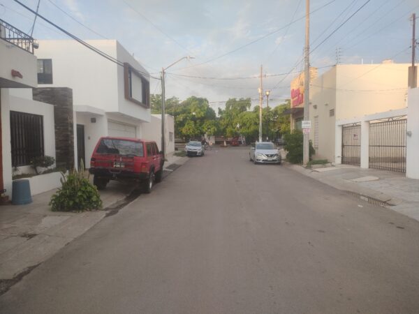 CASA EN VENTA FRACCIONAMIENTO LOS ARCOS ZONA BARRANCOS EN CULIACAN - Image 4