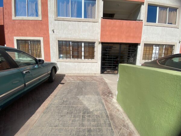 DEPARTAMENTO EN RENTA CUMBRES DEL SUR  PLANTA BAJA