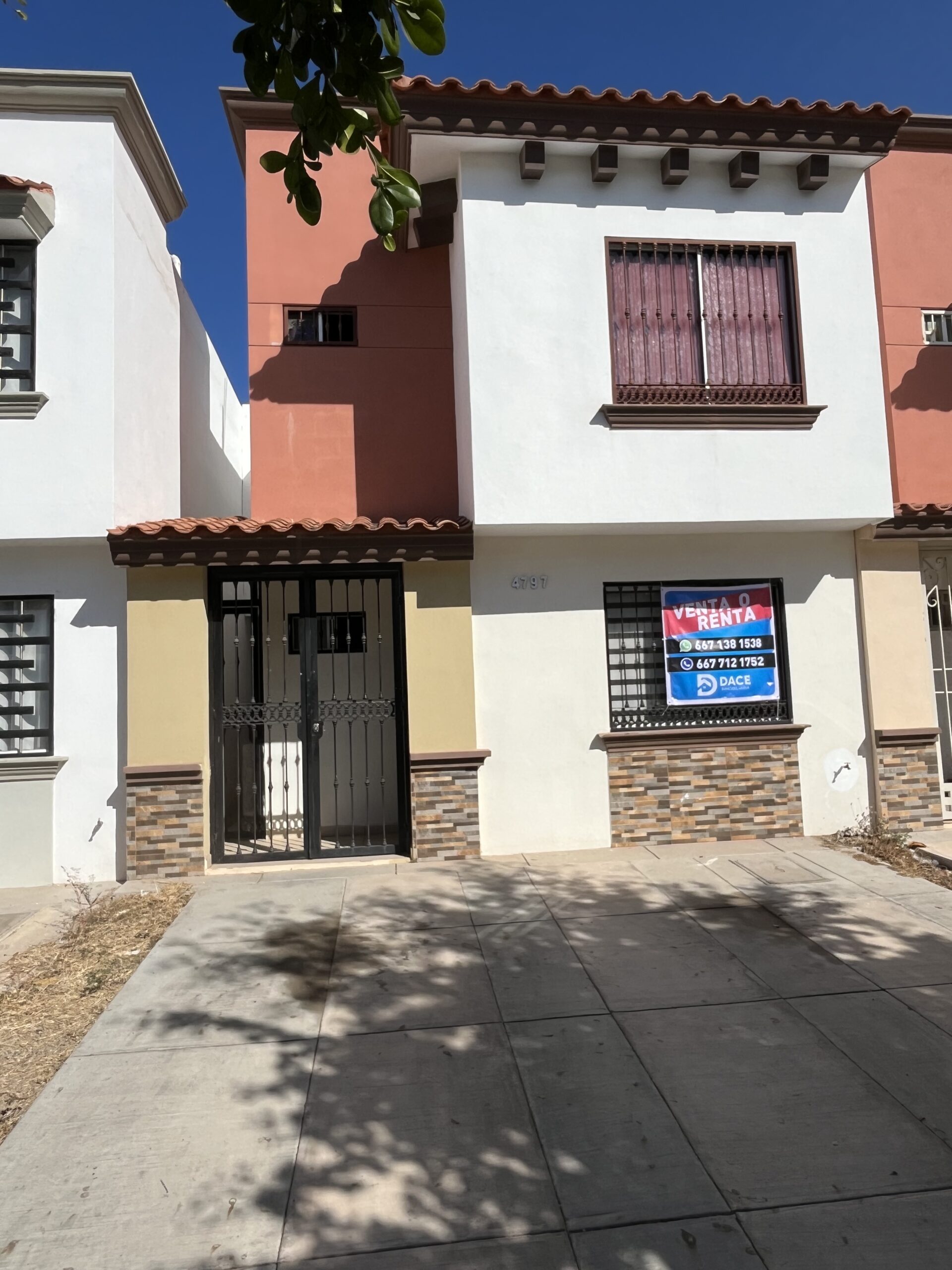 CASA EN VENTA O RENTA FRACC. MONTERREAL PORTALEGRE CULIACAN