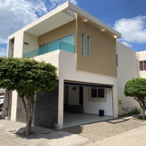 ESQUINA EN RENTA PORTALEGRE AMUEBLADA CULIACAN