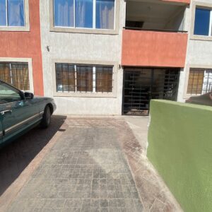 DEPARTAMENTO EN RENTA CUMBRES DEL SUR PLANTA BAJA