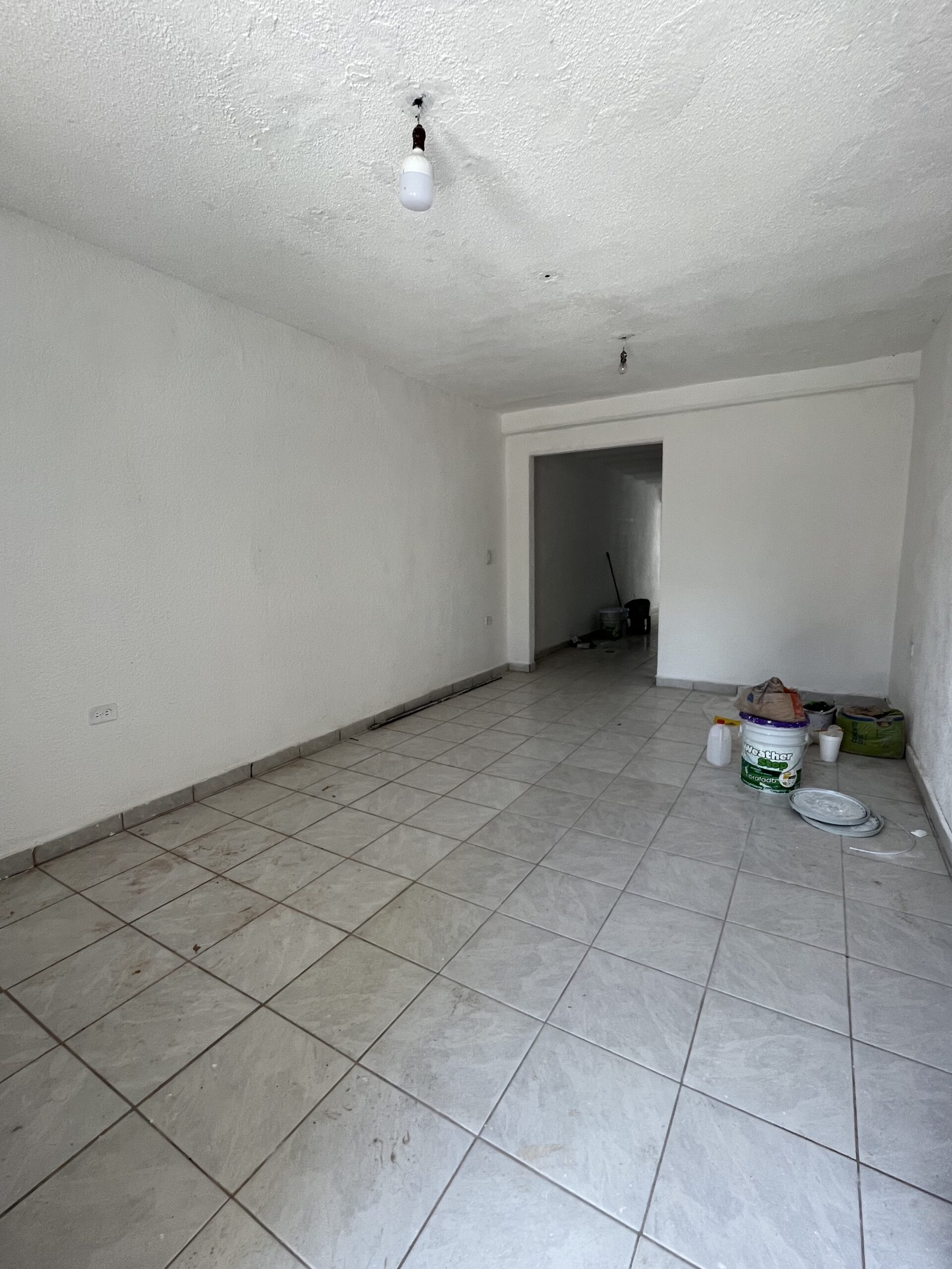 CASA EN VENTA SECTOR LOMAS DEL SOL FRACCIONAMIENTO MONTESIERRA - Image 2