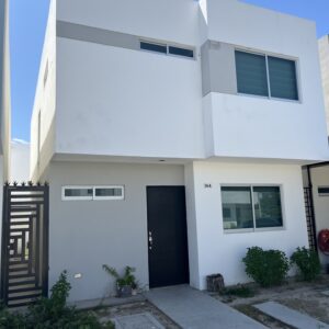 CASA EN RENTA BELCANTTO RESIDENCIAL ZONA "PUNTA AZUL"