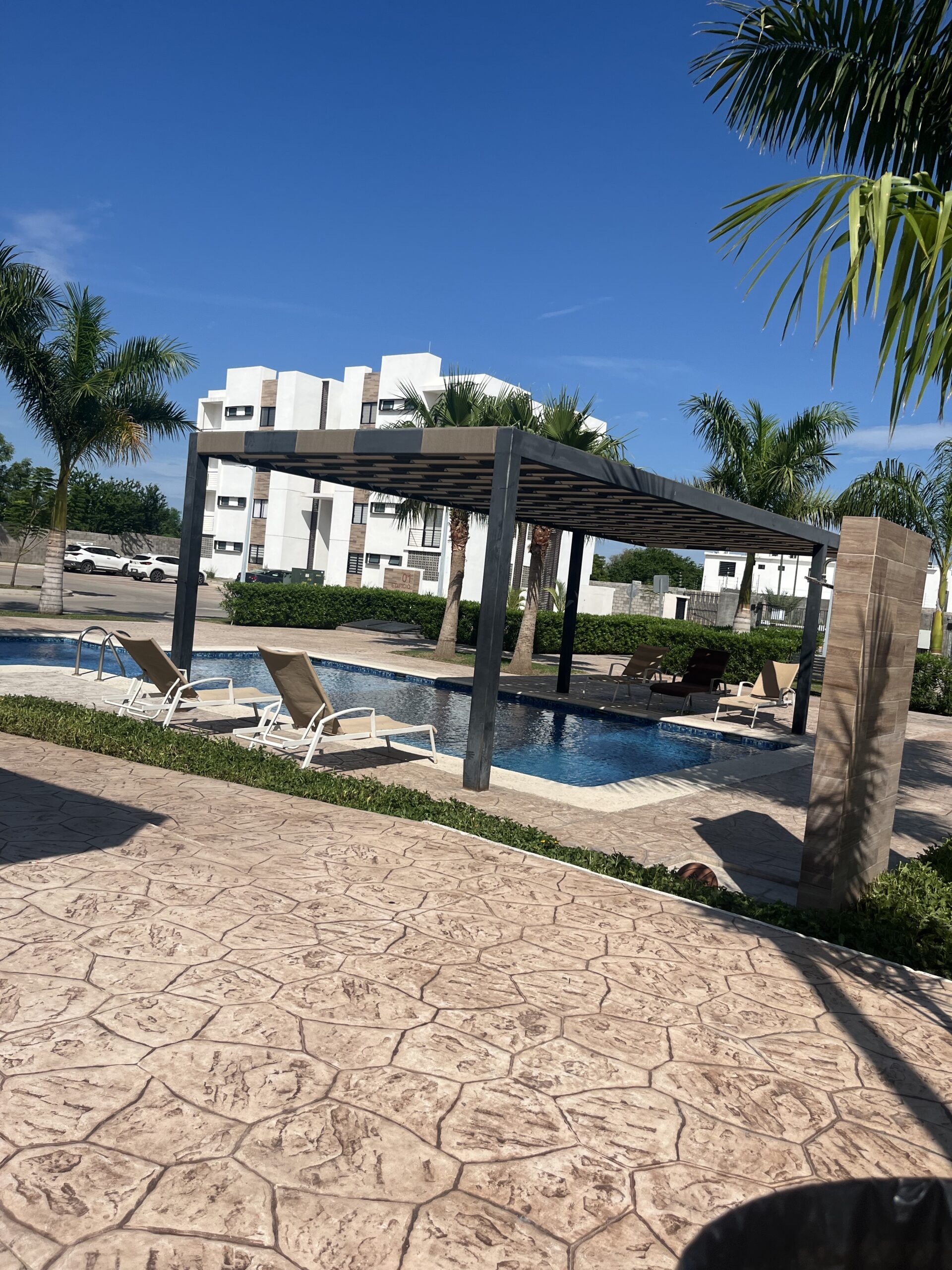 VALLE ALTO PRIVADA DEPARTAMENTO CON ALBERCA - Image 16