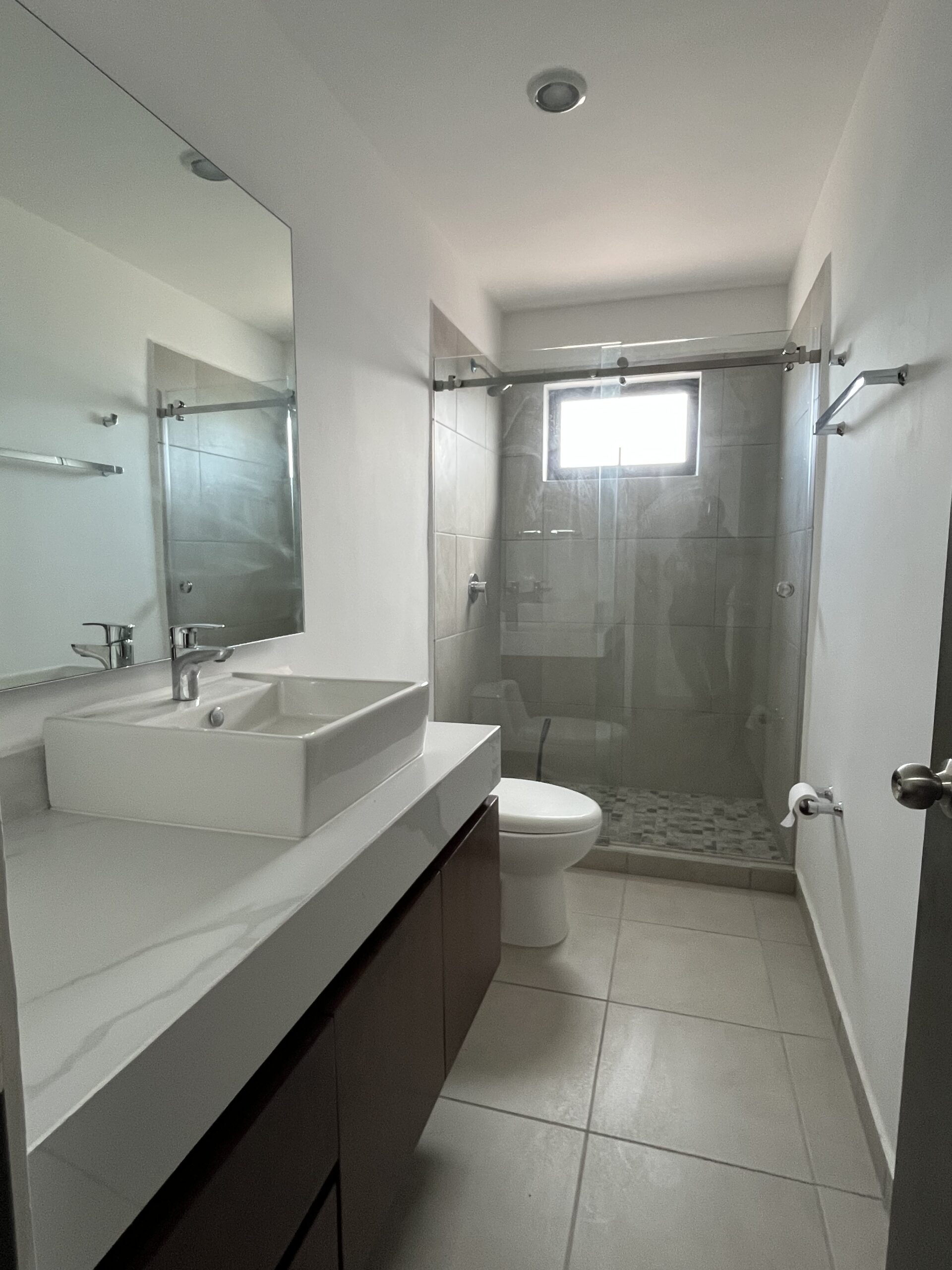 ESTRENA DEPARTAMENTO EN PRIVADA VALLE ALTO BARUN 3 - Image 13